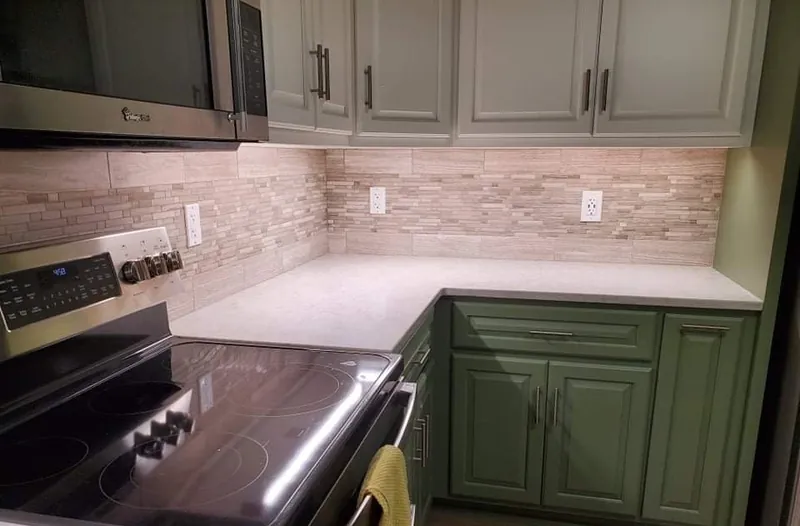 Linear stone-look backsplash in Bristol, CT