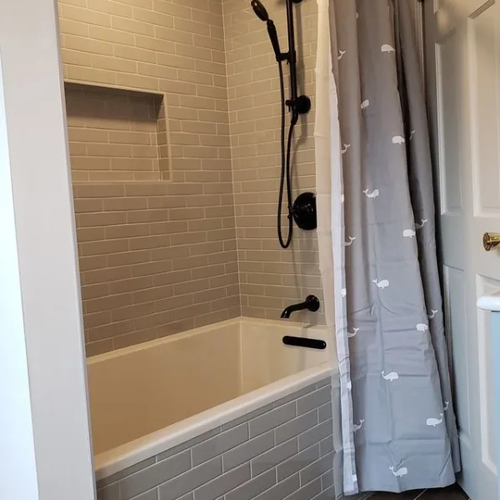 Plymouth-Home-LLC-9560c116-9a81-4354-90eb-a151af8b6424-our-work-showers-img7