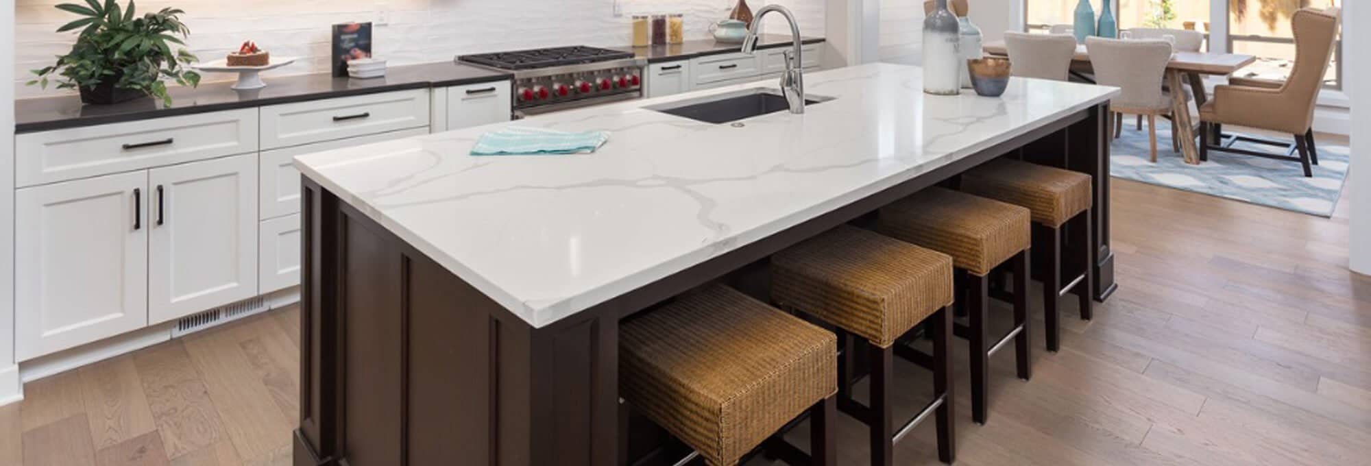 Kitchen design on hardwood - Plymouth Home