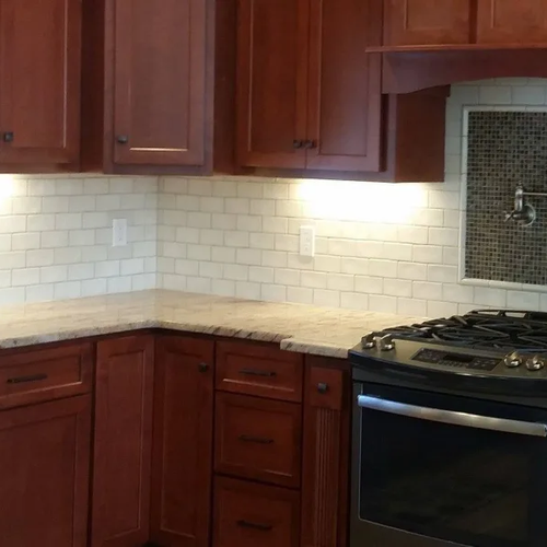 Plymouth-Home-LLC-9560c116-9a81-4354-90eb-a151af8b6424-our-work-backsplash-img1