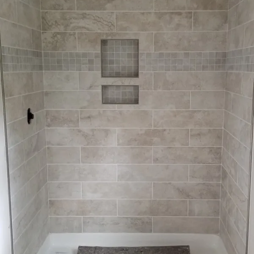 Plymouth-Home-LLC-9560c116-9a81-4354-90eb-a151af8b6424-our-work-showers-img3