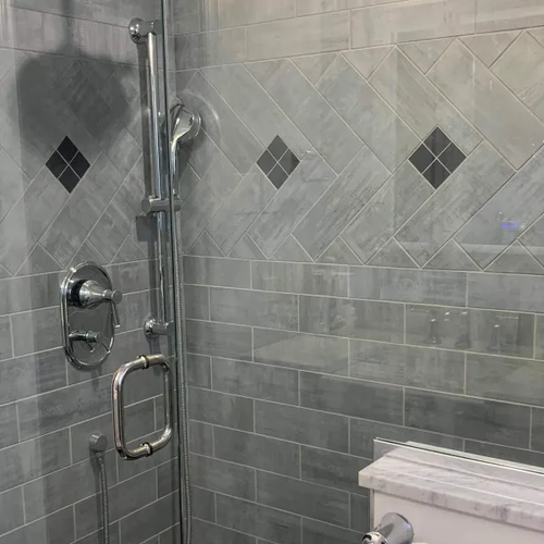 Plymouth-Home-LLC-9560c116-9a81-4354-90eb-a151af8b6424-our-work-showers-img1