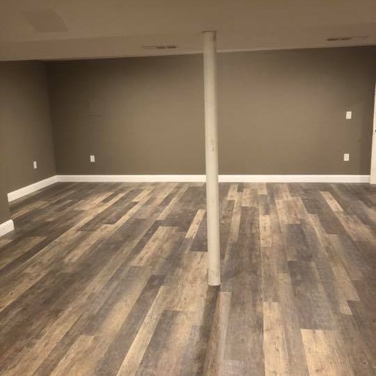 Laminate floors in Central CT and Litchfield Counties from Plymouth Home